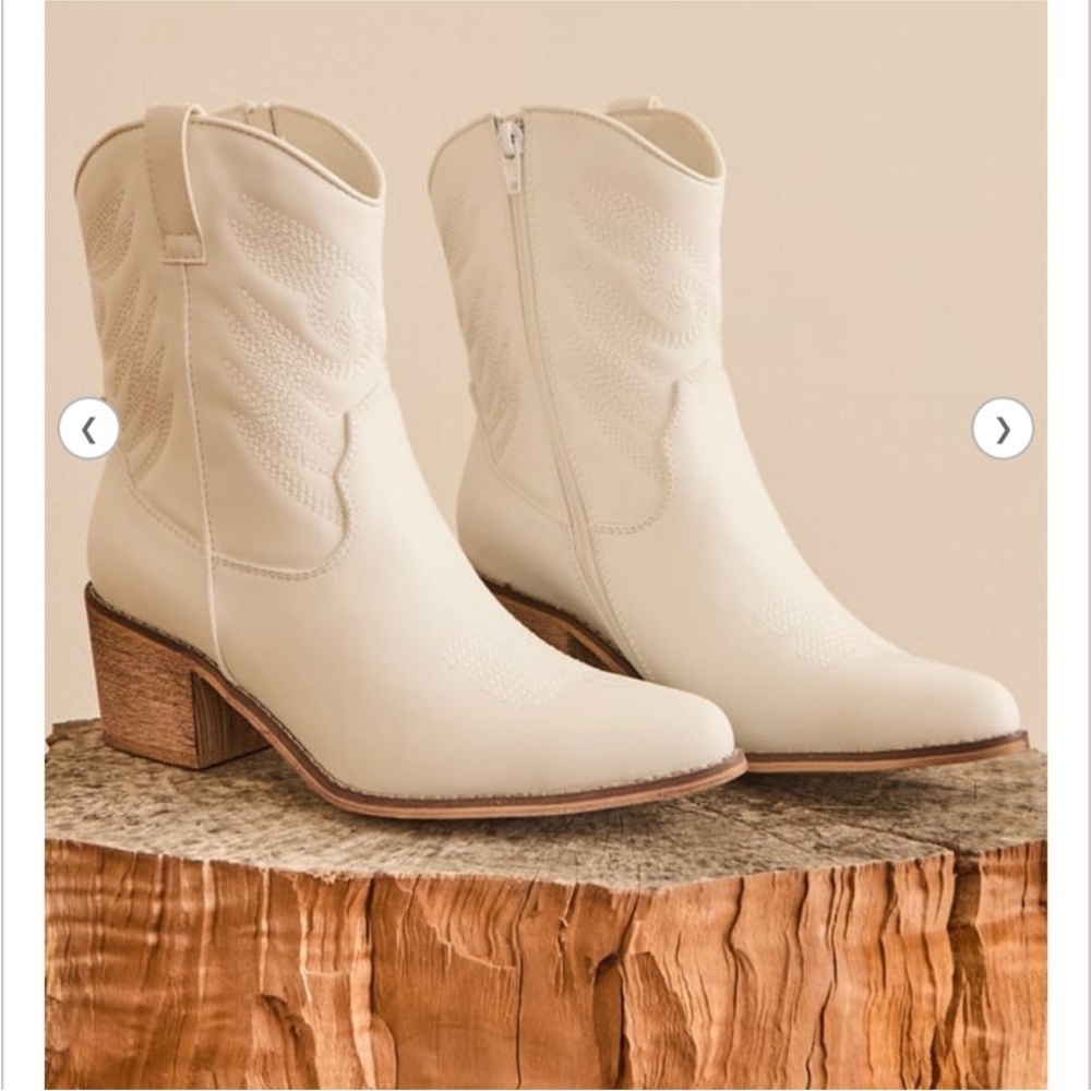 Altar’d State Remy Mini Western Boot - Picture 2 of 15